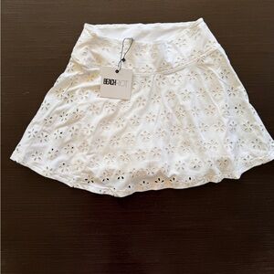 NWT BEACH RIOT Floral Eyelet Skater Skirt Tennis Skirt Swim Skirt White Eyelet